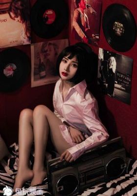 欧美亚洲偷自拍_BD英语高清视频播放