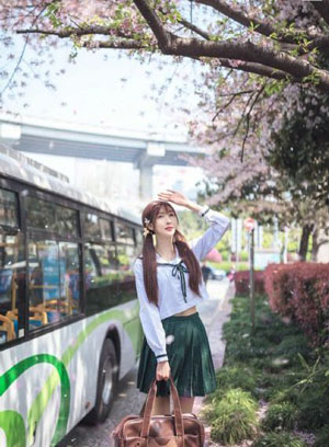 欧美复古斜挎包_DVD全集免费观看