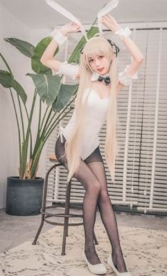 美女脱露出让我揉捏_720神马影院手机在线