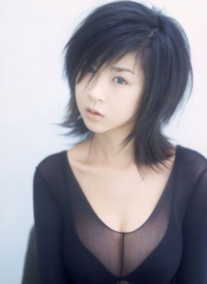 欧美黑衣女人_蓝光版中文字幕包